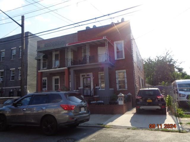 Hinsdale St, Brooklyn, NY 11207