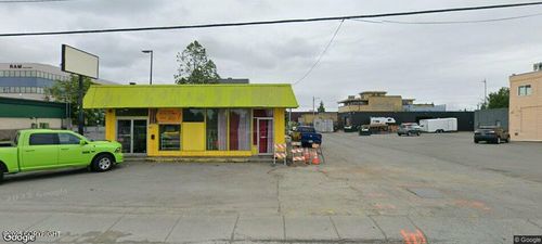 606 E Fireweed Ln, Anchorage, AK, 99503-2837 | Card Image