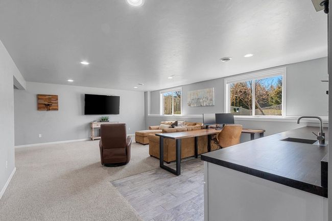 635 Pebblestone Circle, House other with 4 bedrooms, 4 bathrooms and null parking in HOBART WI | Image 33