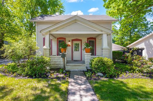 406 E Sherman St, Holly, MI, 48442-1657 | Card Image