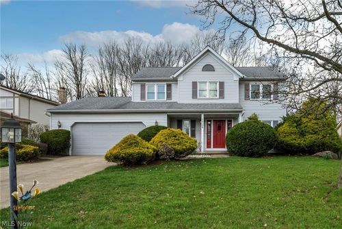14126 Crystal Creek Dr, Strongsville, OH, 44149-8730 | Card Image