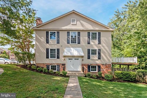 8020 Sleepy View Ln, SPRINGFIELD, VA, 22153-2920 | Card Image