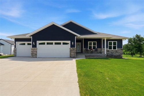 2416 Kestrel Dr Se, Cedar Rapids, IA, 52403-7143 | Card Image