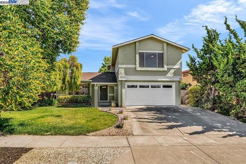 485 Wilaneta Ave, Fremont, CA, 94539-7755 | Card Image