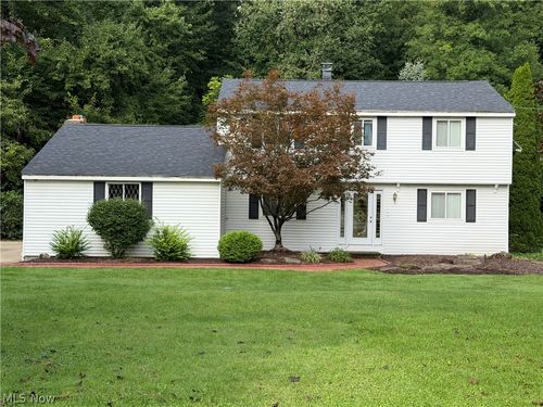 8094 Rolling Brook Rd, Sagamore Hills, OH, 44067-1809 | Card Image