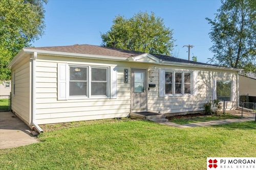7002 Edna St, La Vista, NE, 68128-4302 | Card Image