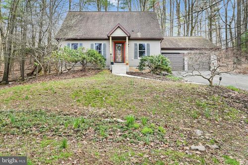 2504 &amp; 2503 Wagon Wheel Drive, AUBURN, PA, 17922 | Card Image