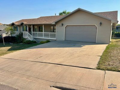 5211 Chateaux Ridge Ct, House other with 3 bedrooms, 2 bathrooms and null parking in Rapid City SD | Image 3