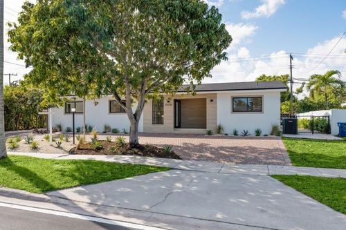 20500 Highland Lakes Blvd, Miami, FL, 33179-2240 | Card Image