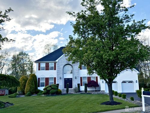 22 Arbutus Way, Monmouth Junction, NJ, 08852-2743 | Card Image