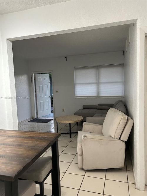 7-1239 Marseille Dr, Miami Beach, FL, 33141-6505 | Card Image