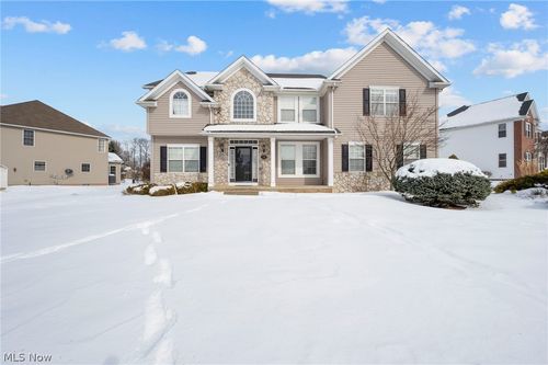 7599 Estate Ave, Hudson, OH, 44236-5370 | Card Image