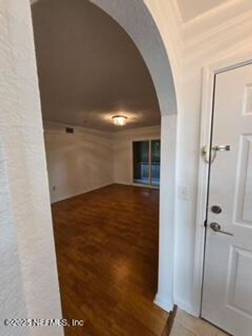 110-10075 Gate Pkwy N, Jacksonville, FL, 32246-4418 | Card Image