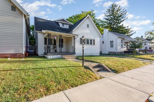 742 Washington Ave, Washington Court House, OH, 43160-2052 | Card Image