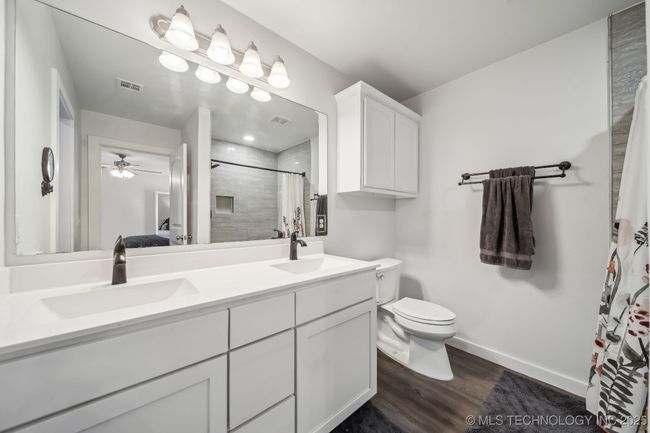 11001 117 Th East Pl, House other with 3 bedrooms, 2 bathrooms and null parking in Owasso OK | Image 17