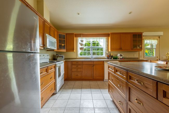 3224 Thunder Bay Rd, House other with 4 bedrooms, 3 bathrooms and 4 parking in Ridgeway ON | Image 16