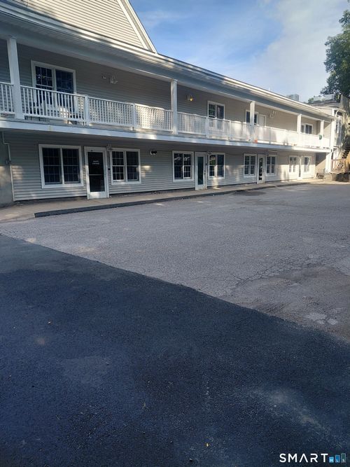 a8-7 Village Green Dr, Litchfield, CT, 06759-3433 | Card Image