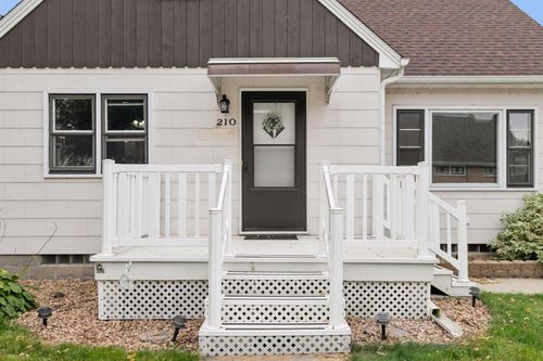 210 N Renville St, Winthrop, MN, 55396-3301 | Card Image