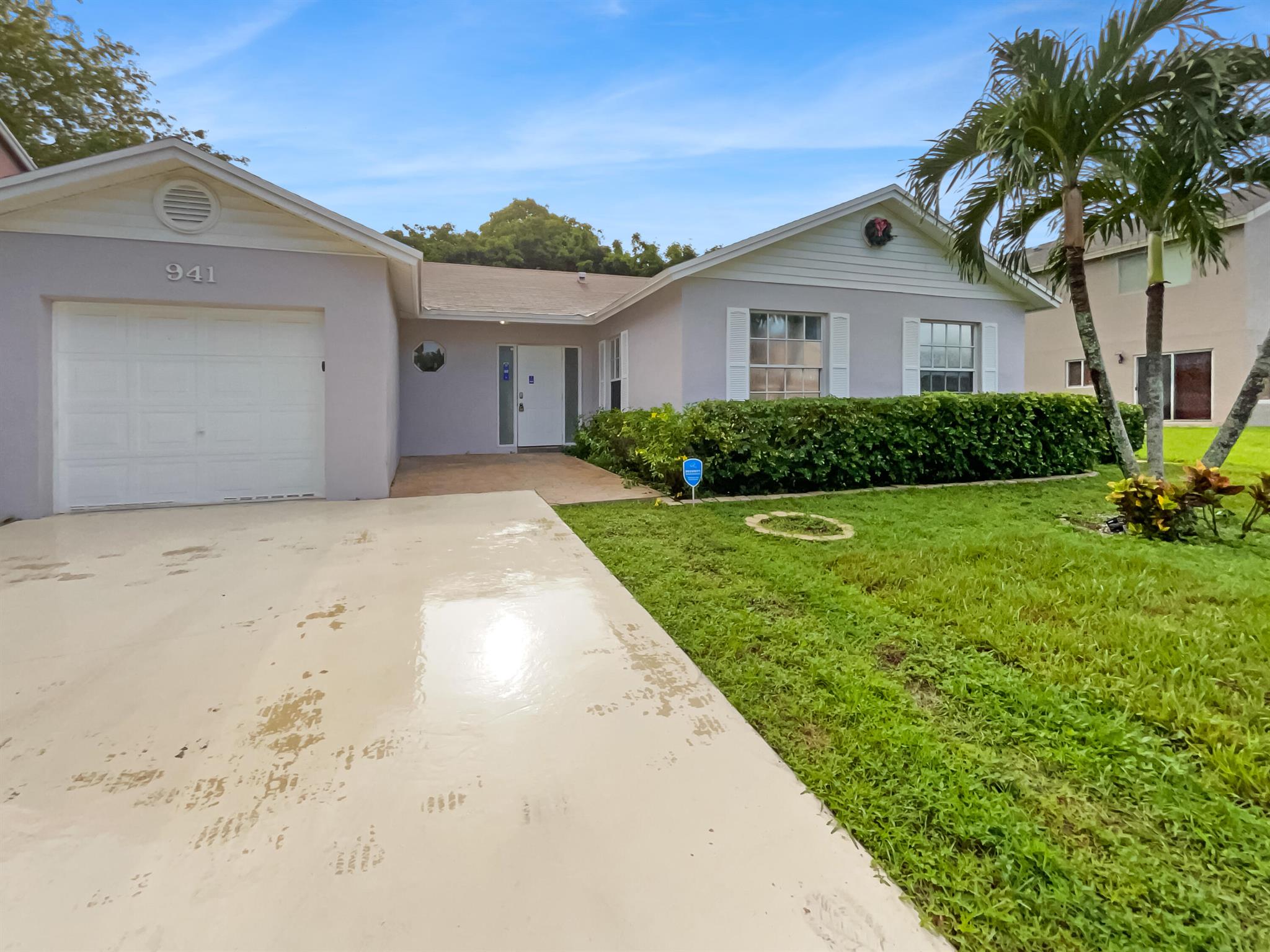 88th Ave, Pembroke Pines, FL 33025
