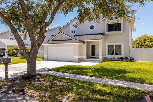 9650 Sw 9th Ct, Pembroke Pines, FL, 33025-3643 | Card Image
