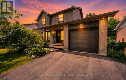 28 Brightway Cres, Richmond Hill, ON, L4C4Z9 | Card Image
