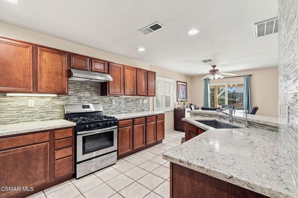 Residential Lease in Castaic 4