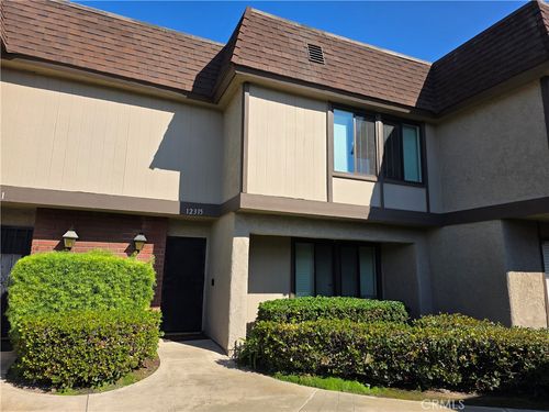 12315 Westcliff Dr, Stanton, CA, 90680-3919 | Card Image