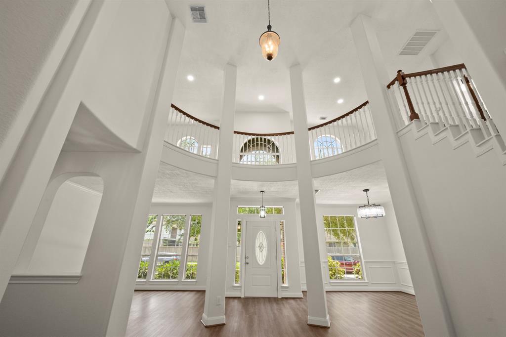 Splintwood Ct, Kingwood, TX 77345