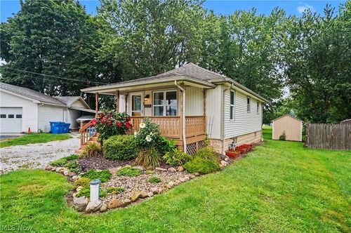 4937 Grove Ave, Norton, OH, 44203-6217 | Card Image