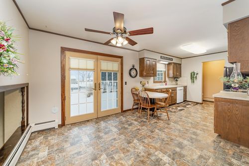1668 Ashwood Dr, Reese, MI, 48757-9438 | Card Image