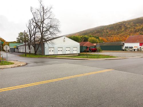202 Canal St, Ellenville, NY, 12428-1615 | Card Image