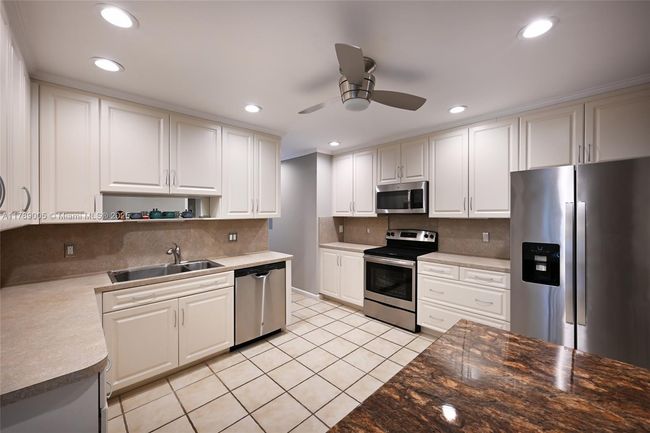 V-16 - 1130 Cypress Dr, Home with 3 bedrooms, 3 bathrooms and null parking in Pompano Beach FL | Image 15