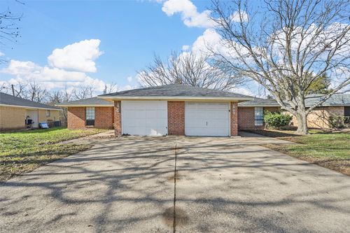 740 Prairie Creek Dr, Princeton, TX, 75407-6511 | Card Image