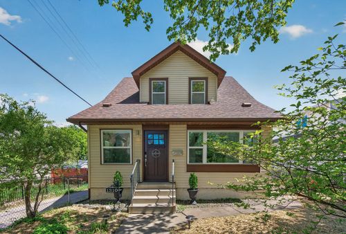 1310 Thomas Ave N, Minneapolis, MN, 55411-2952 | Card Image