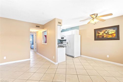 j3-4629 Bayshore Dr, NAPLES, FL, 34112-6572 | Card Image