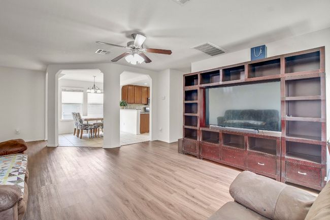 Open space looking towards kitchen/dining area | Image 12