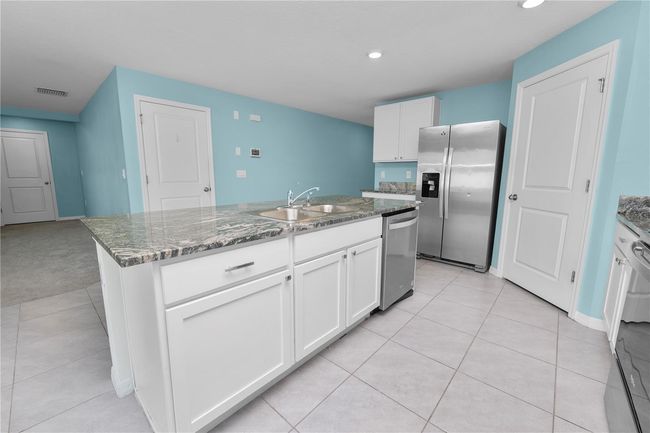 8009 Sail Clover Ln, House other with 4 bedrooms, 3 bathrooms and null parking in ZEPHYRHILLS FL | Image 5
