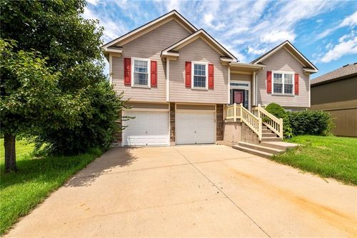 7104 E 163rd Ter, Belton, MO, 64012-5490 | Card Image