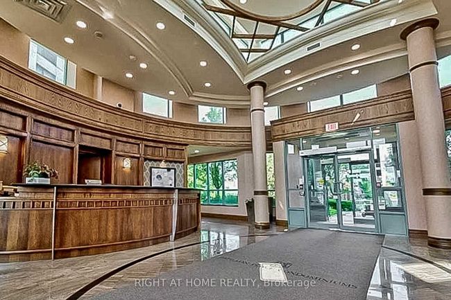 1106 - 4850 Glen Erin Dr, Condo with 1 bedrooms, 1 bathrooms and 1 parking in Mississauga ON | Image 5