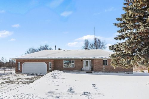 2290 Valley St, Moose Creek, ON, K0C1W0 | Card Image