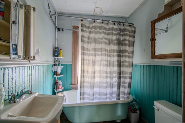 36 Carter St, Home with 8 bedrooms, 3 bathrooms and 3 parking in Killingly CT | Image 27