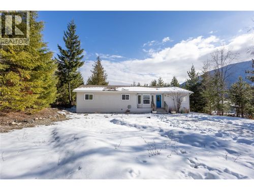 700 Heyland Rd, Balfour, BC, V0G1C0 | Card Image