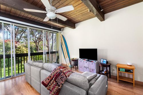 d232-75-5873 Walua Road, Kailua Kona, HI, 96740 | Card Image