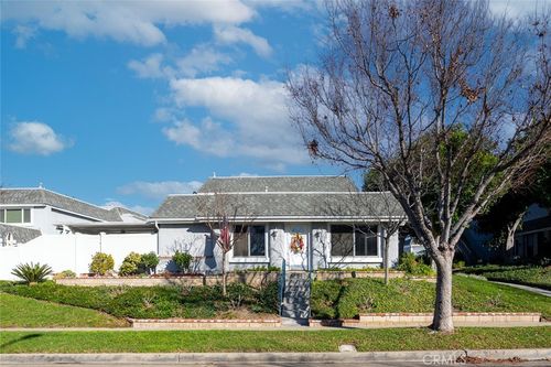 220 N Kodiak St, Anaheim, CA, 92807-2626 | Card Image