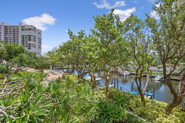 APT-208 - 4201 N Ocean Blvd, Condo with 2 bedrooms, 2 bathrooms and null parking in Boca Raton FL | Image 4