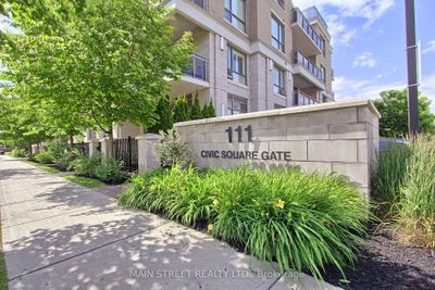 320 - 111 Civic Square Gate, Condo with 2 bedrooms, 2 bathrooms and 1 parking in Aurora ON | Image 1