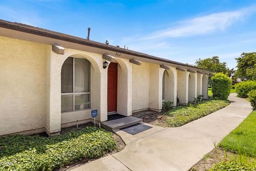 562 Holly Ave, Oxnard, CA, 93036-1929 | Card Image