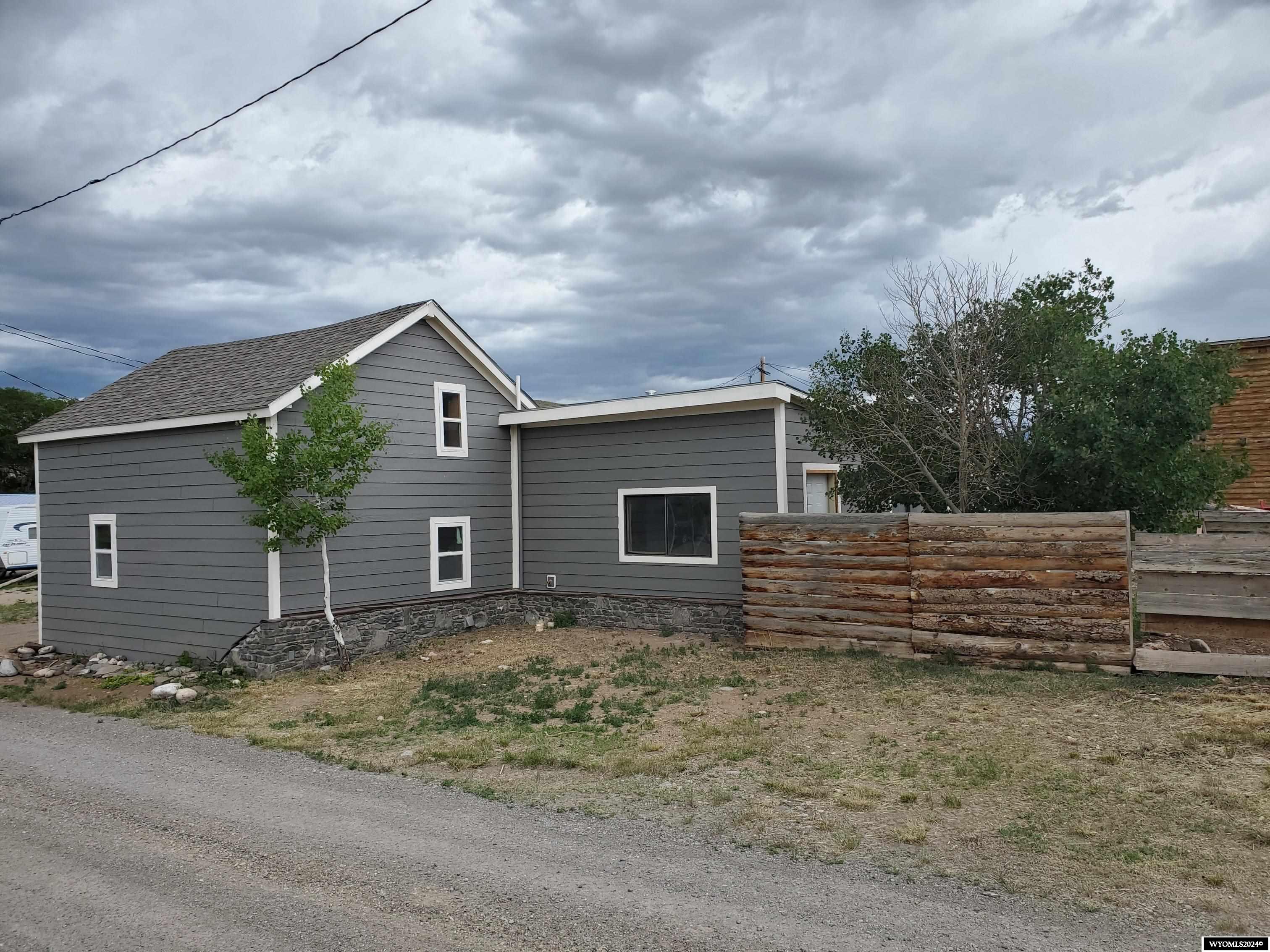 1st St, Lander, WY 82520