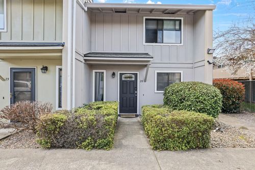 apt-20-1111 Stevens St, Medford, OR, 97504-6873 | Card Image