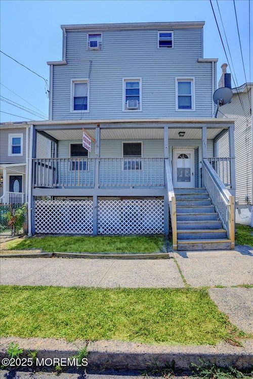 111 John St, South Amboy, NJ, 08879-1718 | Card Image